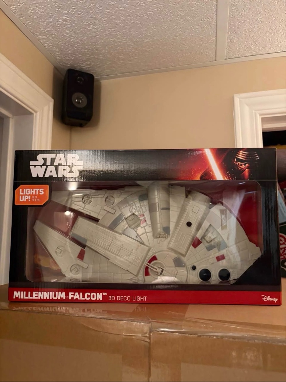 Millennium falcon 3D deco light Star Wars lights up Disney official